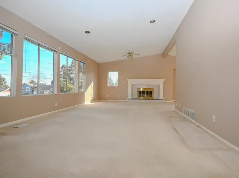 1640 EASTERN DRIVE image #3