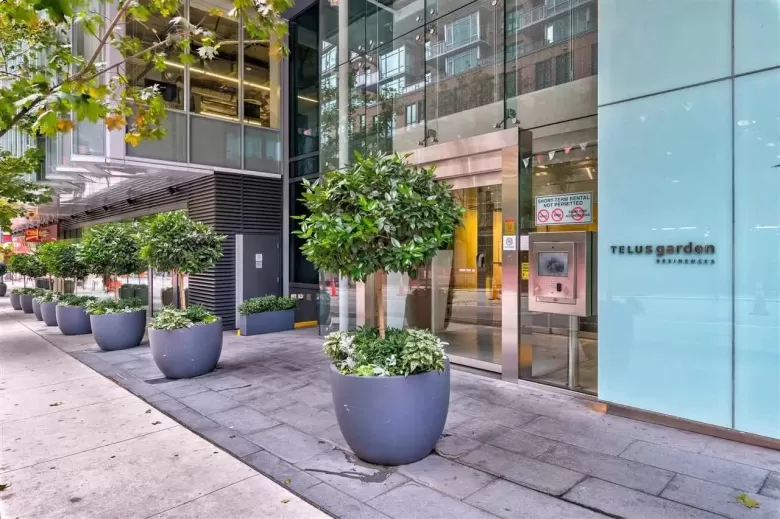 2306 777 RICHARDS STREET image #1