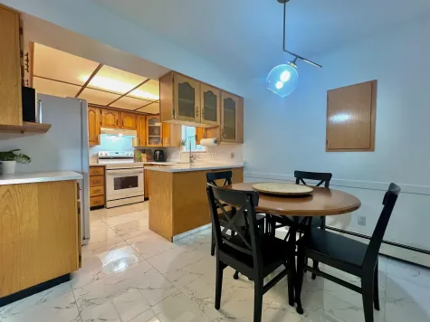 8006 CHESTER STREET image #1