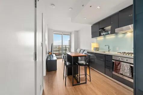 3807 777 RICHARDS STREET image #1