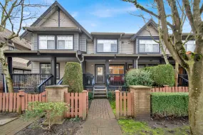 10 19448 68 AVENUE, Cloverdale, Surrey, BC