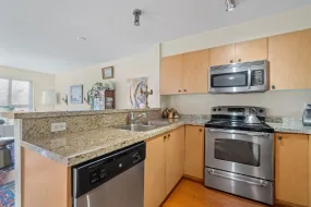 412 8717 160 STREET, Surrey, Surrey, BC