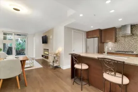 103 210 W 13TH STREET, North Vancouver, North Vancouver, BC