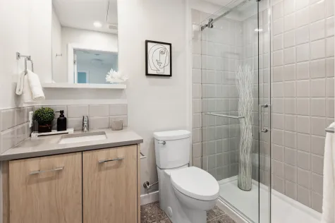 404 4933 CLARENDON STREET image #4