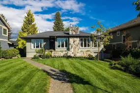 1436 GRAND BOULEVARD, North Vancouver, North Vancouver, BC