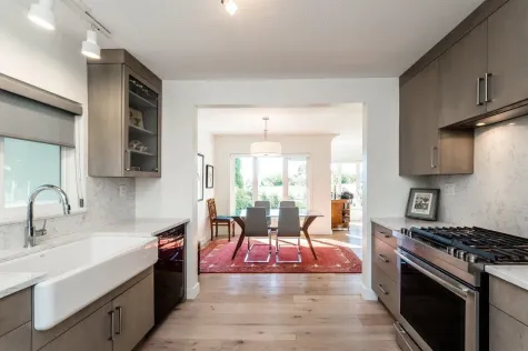 1436 GRAND BOULEVARD image #3