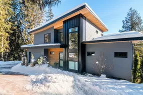8420 MATTERHORN DRIVE, Whistler, Whistler, BC
