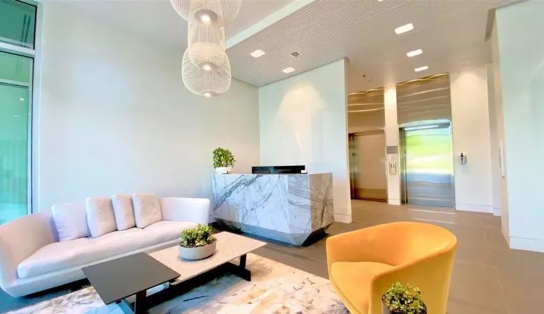 205 6333 WEST BOULEVARD image #1