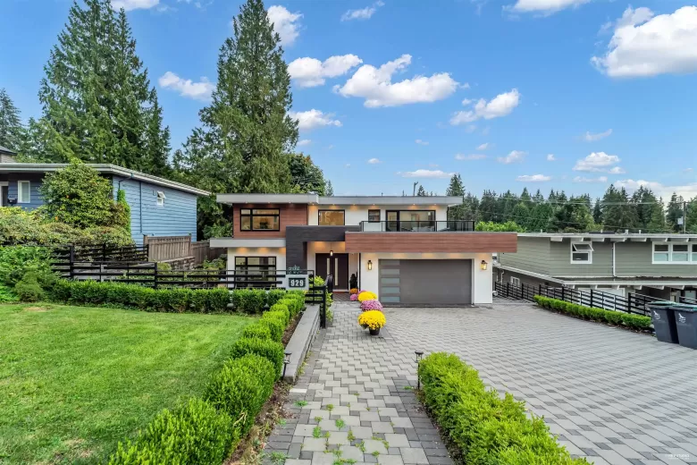 929 CANYON BOULEVARD image #1