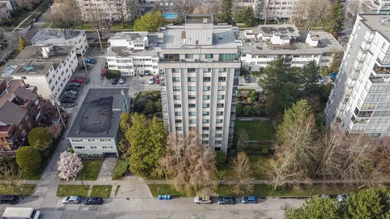 704 2165 W 40TH AVENUE image #1