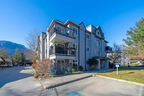 A308 40100 WILLOW CRESCENT, Squamish, Squamish, BC