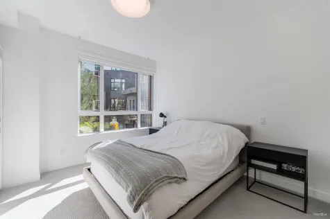 145 2035 GLENAIRE DRIVE image #1