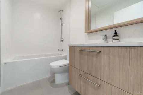 145 2035 GLENAIRE DRIVE image #4