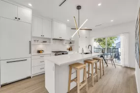 225 E 57TH AVENUE, Vancouver East, Vancouver, BC