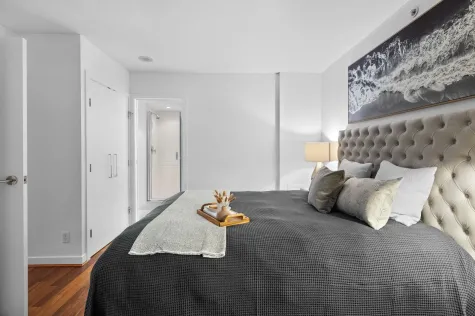 1806 1055 HOMER STREET image #4