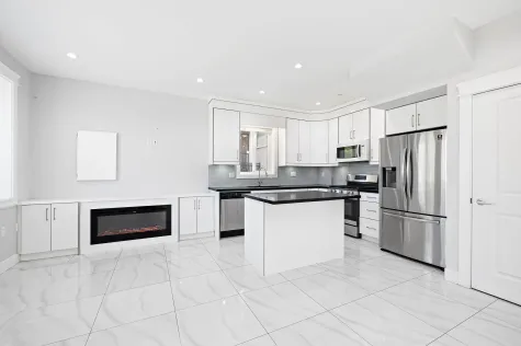 1 2430 E 41ST AVENUE image #1