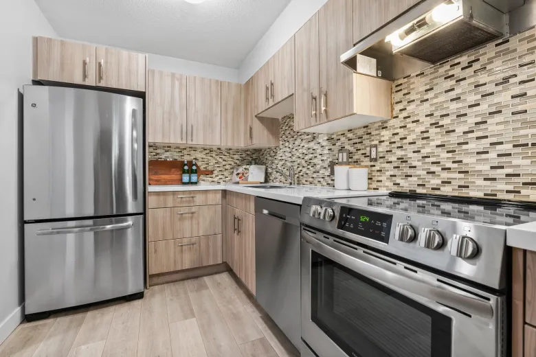 206 1513 BOWSER AVENUE image #1