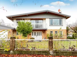 5905 EARLES STREET, Vancouver East, Vancouver, BC